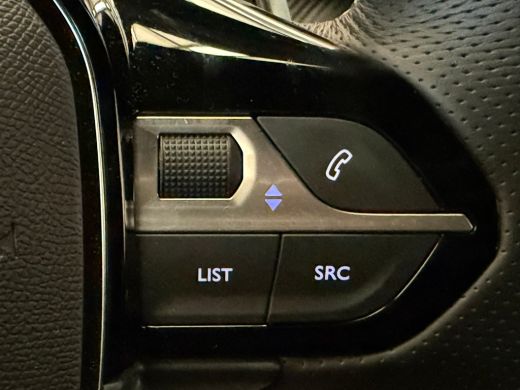Peugeot 208 Hybrid 100 e-DCS6 GT Climate | Cruise | LMV 17'' | Apple Carplay/Android Auto | Camera | | Achter... ActivLease financial lease