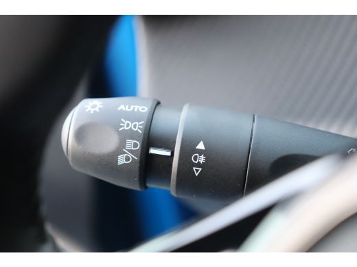 Peugeot e-208 EV 136PK ACTIVE PACK AUTOMAAT / NAVI / CLIMA / PDC / 16" LMV / CRUISECONTROL / I-COCKPIT / FULL-L... ActivLease financial lease