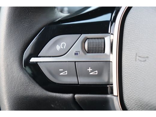 Peugeot e-208 EV 136PK ACTIVE PACK AUTOMAAT / NAVI / CLIMA / PDC / 16" LMV / CRUISECONTROL / I-COCKPIT / FULL-L... ActivLease financial lease