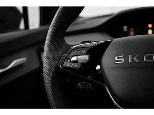 Skoda Elroq Sportline | Cruise control met speedlimiter | Driving mode select | Parkeersensoren voor en achter ActivLease financial lease