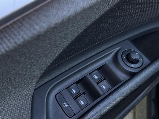 Skoda Enyaq iV 60 NL AUTO | PANO | STOELVERW | SOH 91% ActivLease financial lease