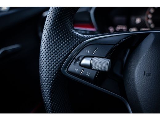 Skoda Fabia 1.0 TSI Monte Carlo | Achteruitrijcamera | Lichtmetalen velgen 5-spaaks 16" | Metaalkleur ActivLease financial lease