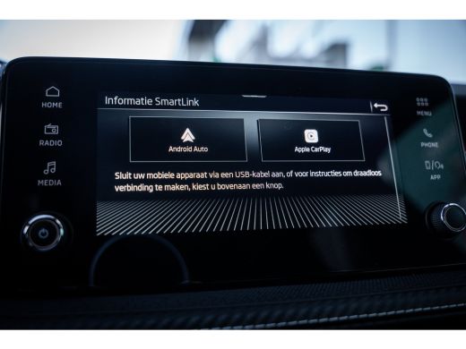 Skoda Fabia 1.0 TSI Monte Carlo | Achteruitrijcamera | Lichtmetalen velgen 5-spaaks 16" | Metaalkleur ActivLease financial lease