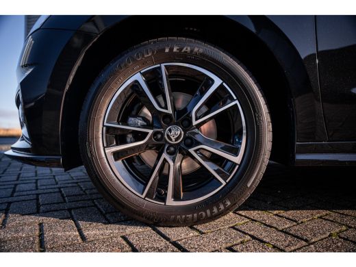 Skoda Fabia 1.0 TSI Monte Carlo | Achteruitrijcamera | Lichtmetalen velgen 5-spaaks 16" | Metaalkleur ActivLease financial lease