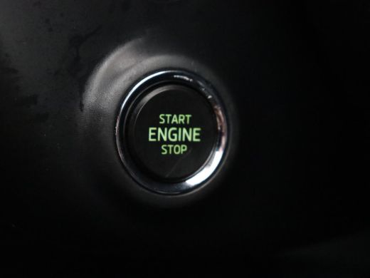 Skoda Octavia 1.0 TSI Business Edition Plus | Leder | Stoelverwarming | Virtual Cockpit | Trekhaak | Full LED |... ActivLease financial lease