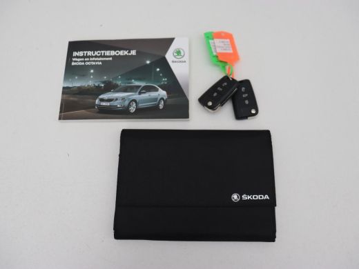 Skoda Octavia 1.0 TSI Business Edition Plus | Leder | Stoelverwarming | Virtual Cockpit | Trekhaak | Full LED |... ActivLease financial lease