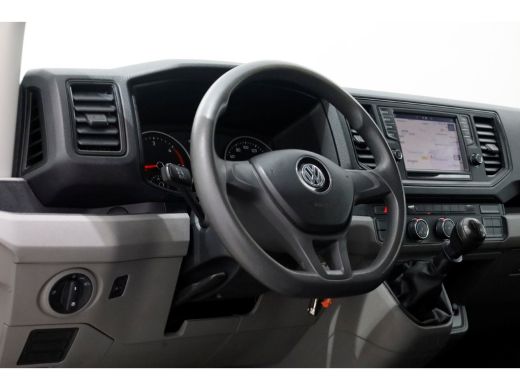 Volkswagen Crafter 35 2.0 TDI 177pk E6 Bakwagen met bovensluiter laadklep L445cm/Trekhaak 3000kg 05-2019 ActivLease financial lease