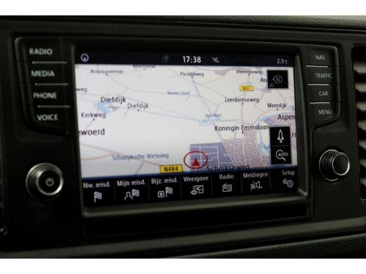 Volkswagen Crafter 35 2.0 TDI 177pk E6 Bakwagen met bovensluiter laadklep L445cm/Trekhaak 3000kg 05-2019 ActivLease financial lease