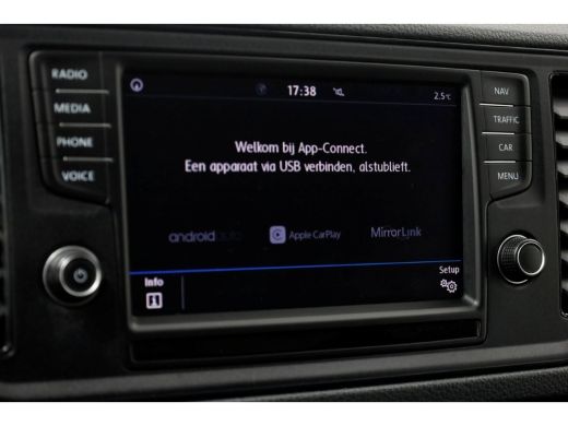 Volkswagen Crafter 35 2.0 TDI 177pk E6 Bakwagen met bovensluiter laadklep L445cm/Trekhaak 3000kg 05-2019 ActivLease financial lease