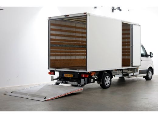 Volkswagen Crafter 35 2.0 TDI 177pk E6 Bakwagen met bovensluiter laadklep L445cm/Trekhaak 3000kg 05-2019 ActivLease financial lease