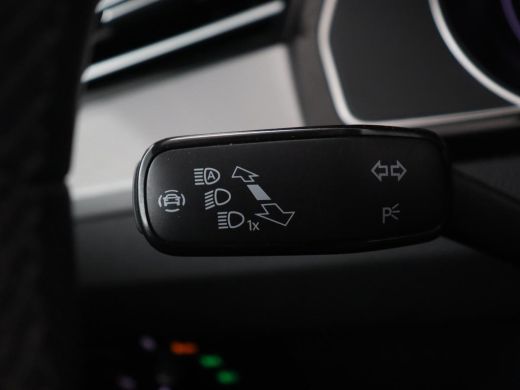 Volkswagen Passat 1.4 TSI PHEV GTE | Trekhaak | Stoelverwarming | Camera | Adaptive cruise | Carplay | Matrix LED |... ActivLease financial lease