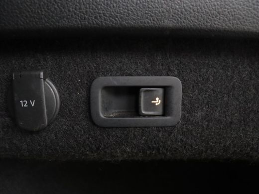 Volkswagen Passat 1.4 TSI PHEV GTE | Trekhaak | Stoelverwarming | Camera | Adaptive cruise | Carplay | Matrix LED |... ActivLease financial lease