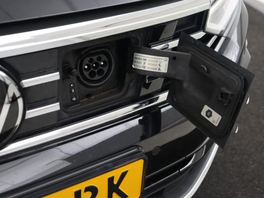 Volkswagen Passat 1.4 TSI PHEV GTE | Trekhaak | Stoelverwarming | Camera | Adaptive cruise | Carplay | Matrix LED |... ActivLease financial lease