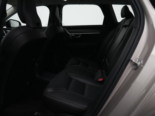 Volvo  V90 T8 AWD Ultra Executive Edition Dark Luchtvering | Bowers & Wilkins | Trekhaak | Massage | 360&deg; Ca... ActivLease financial lease