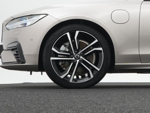 Volvo  V90 T8 AWD Ultra Executive Edition Dark Luchtvering | Bowers & Wilkins | Trekhaak | Massage | 360&deg; Ca... ActivLease financial lease