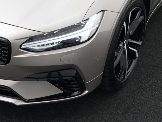 Volvo  V90 T8 AWD Ultra Executive Edition Dark Luchtvering | Bowers & Wilkins | Trekhaak | Massage | 360&deg; Ca... ActivLease financial lease