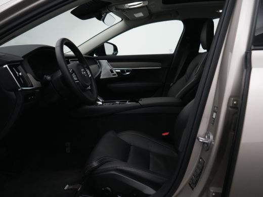 Volvo  V90 T8 AWD Ultra Executive Edition Dark Luchtvering | Bowers & Wilkins | Trekhaak | Massage | 360&deg; Ca... ActivLease financial lease