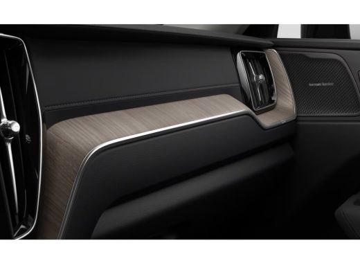 Volvo  XC60 2.0 T6 Plug-in hybrid AWD Ultra Dark | Alarmsysteem | Apple Carplay/Android Auto|telefoonintegrat... ActivLease financial lease