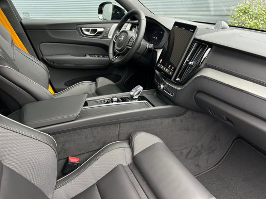 Volvo  XC60 2.0 T8 Plug-in-hybrid AWD Polestar Engineered | 10A Schucko - Mennekes 7 meter laadkabel | Alarms... ActivLease financial lease