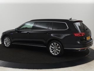 Volkswagen Passat 1.4 TSI PHEV GTE | Trekhaak | Stoelverwarming | Camera | Adaptive cruise | Carplay | Matrix LED |...