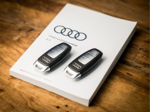 Audi A3 Limousine 30 TFSI Sport Automaat (APPLE CARPLAY, GROOT NAVI, CLIMATE, SPORTSTOELEN, GETINT GLAS, ... ActivLease financial lease