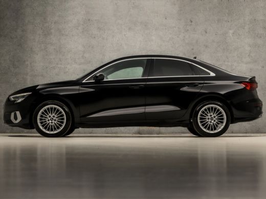 Audi A3 Limousine 30 TFSI Sport Automaat (APPLE CARPLAY, GROOT NAVI, CLIMATE, SPORTSTOELEN, GETINT GLAS, ... ActivLease financial lease