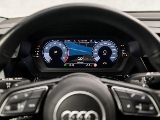 Audi A3 Limousine 30 TFSI Sport Automaat (APPLE CARPLAY, GROOT NAVI, CLIMATE, SPORTSTOELEN, GETINT GLAS, ... ActivLease financial lease