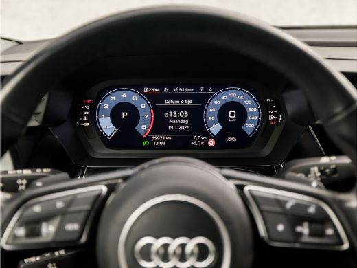 Audi A3 Limousine 30 TFSI Sport Automaat (APPLE CARPLAY, GROOT NAVI, CLIMATE, SPORTSTOELEN, GETINT GLAS, ... ActivLease financial lease