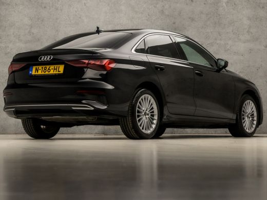 Audi A3 Limousine 30 TFSI Sport Automaat (APPLE CARPLAY, GROOT NAVI, CLIMATE, SPORTSTOELEN, GETINT GLAS, ... ActivLease financial lease