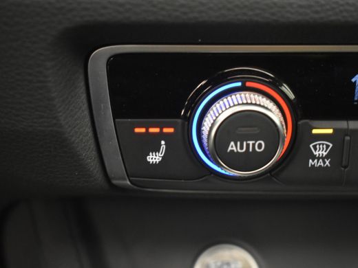 Audi Q3 45 TFSI e S Edition 245pk | 360 camera | schuif/kanteldak | Dodehoekdetectie | Adaptief cruise co... ActivLease financial lease