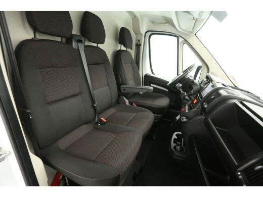 Citroën Jumper 2.2 BlueHDi 140PK L2H2 | Clima | Cruise | 3-Zits | Carplay | Navigatie | Parkeersens. ActivLease financial lease