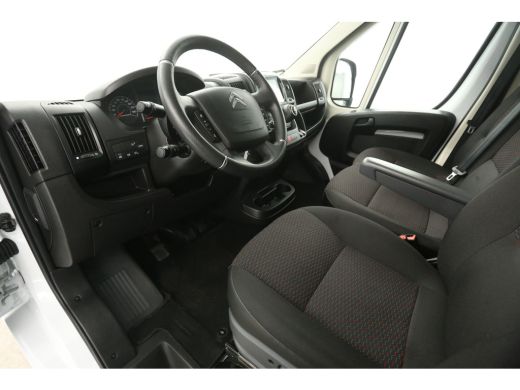 Citroën Jumper 2.2 BlueHDi 140PK L2H2 | Clima | Cruise | 3-Zits | Carplay | Navigatie | Parkeersens. ActivLease financial lease