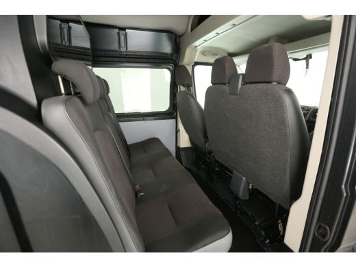 Citroën Jumper 30 2.2 BlueHDi L2H2 | DC | 6-Zits | Euro6 | Airco | Camera | Cruise | Trekh. | Navigatie ActivLease financial lease