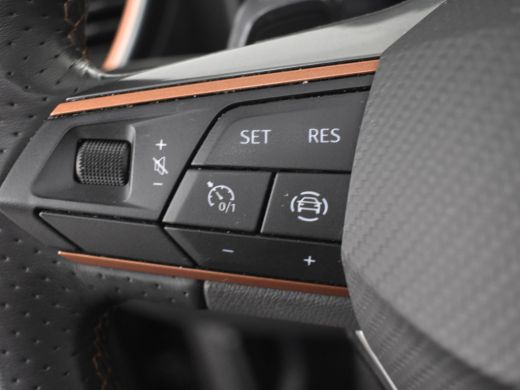 CUPRA Leon Sportstourer 1.4 e-Hybrid VZ Business 245pk | Panorama dak | Cruise control | Navigatie | Stuur & Stoelverwarm... ActivLease financial lease