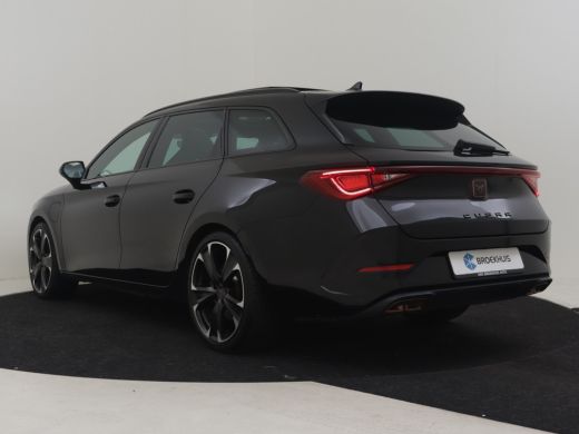 CUPRA Leon Sportstourer 1.4 e-Hybrid VZ Business 245pk | Panorama dak | Cruise control | Navigatie | Stuur & Stoelverwarm... ActivLease financial lease