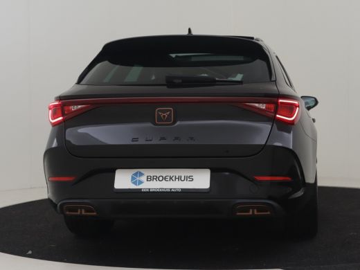 CUPRA Leon Sportstourer 1.4 e-Hybrid VZ Business 245pk | Panorama dak | Cruise control | Navigatie | Stuur & Stoelverwarm... ActivLease financial lease