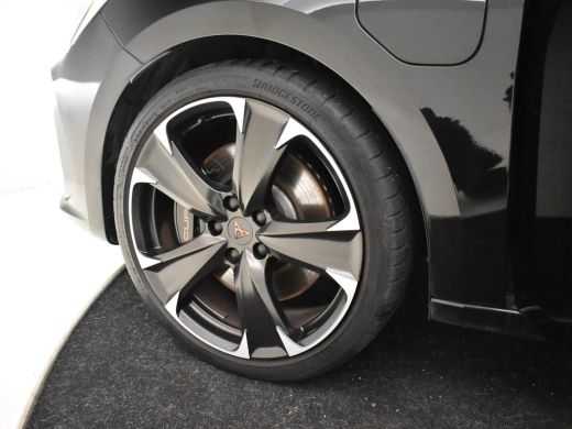 CUPRA Leon Sportstourer 1.4 e-Hybrid VZ Business 245pk | Panorama dak | Cruise control | Navigatie | Stuur & Stoelverwarm... ActivLease financial lease