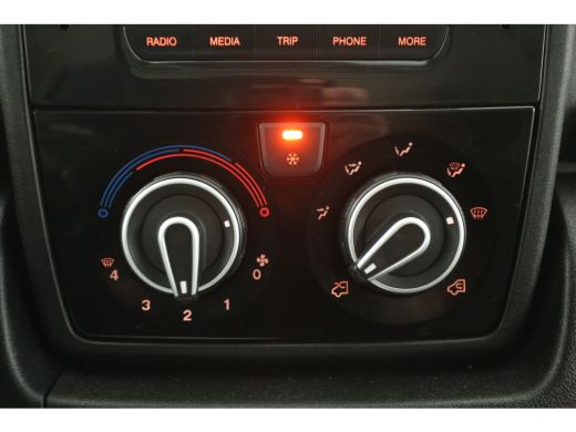 Fiat Ducato 2.3 MultiJet 140PK L2H2 | Euro6 | Airco | Cruise | Camera | 3-Zits | Trekhaak | Stoelverw. ActivLease financial lease