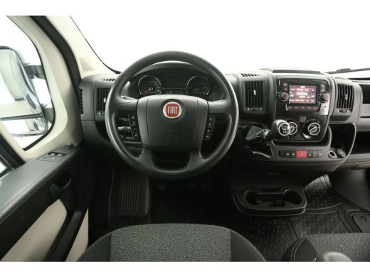 Fiat Ducato 2.3 MultiJet 140PK L2H2 | Euro6 | Airco | Cruise | Camera | 3-Zits | Trekhaak | Stoelverw. ActivLease financial lease