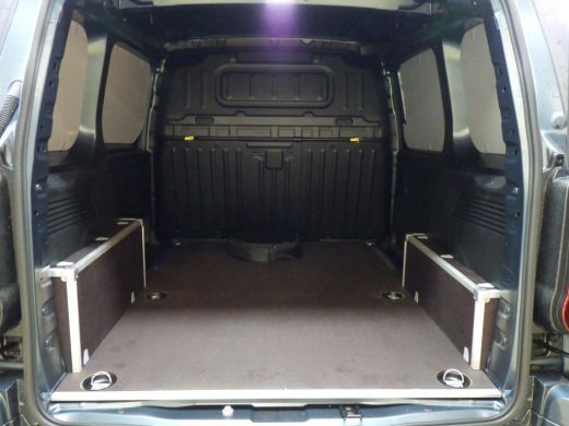 Fiat E-Dobl&ograve; 50 kWh 3-ZITS | 10" NAVI + DRAADLOOS CARPLAY | BETIMMERING LAADRUIMTE | RIJKLAARPRIJS! ActivLease financial lease