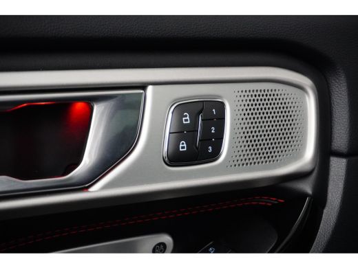 Ford Explorer 3.0 V6 457 pk E.B. PHEV ST-Line | Trekhaak| 100% Dealer onderhouden! | BTW-auto | Pano-dak | Stan... ActivLease financial lease