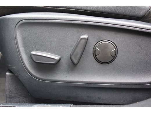 Ford Kuga 2.5 PHEV ST-LINE X | DEALER OH! | 20" LMV | ADAPTIVE CRUISE | WINTERPACK | EL. ACHTERKLEP | HEAD-... ActivLease financial lease