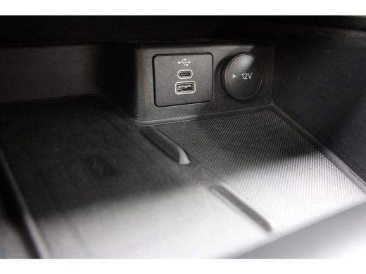 Ford Kuga 2.5 PHEV ST-LINE X | DEALER OH! | 20" LMV | ADAPTIVE CRUISE | WINTERPACK | EL. ACHTERKLEP | HEAD-... ActivLease financial lease