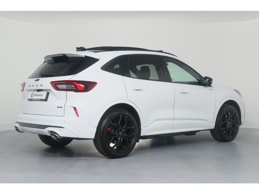 Ford Kuga Plug-In Hybrid ST-Line X | Trekhaak Elek. Wegklapbaar | Elek. Panoramadak | Winter Pack | Matrix ... ActivLease financial lease