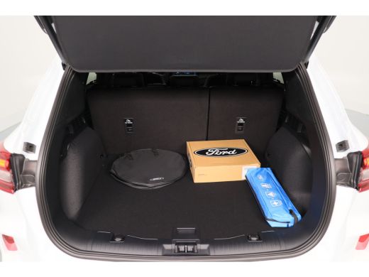 Ford Kuga Plug-In Hybrid ST-Line X | Trekhaak Elek. Wegklapbaar | Elek. Panoramadak | Winter Pack | Matrix ... ActivLease financial lease