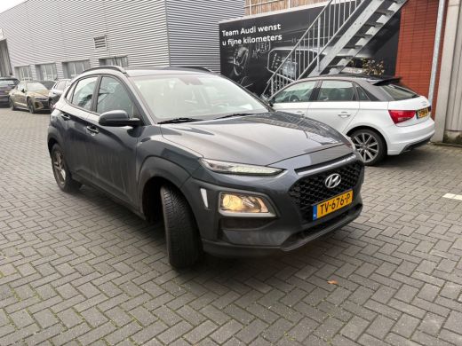 Hyundai Kona 1.0T ESSENSE | PLUS PACK | NL-AUTO! | CAMERA | ALL SEASON | NAVI | CLIMA | CRUISE | PARKEERSENSOR... ActivLease financial lease