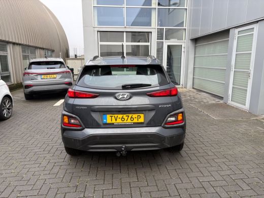 Hyundai Kona 1.0T ESSENSE | PLUS PACK | NL-AUTO! | CAMERA | ALL SEASON | NAVI | CLIMA | CRUISE | PARKEERSENSOR... ActivLease financial lease