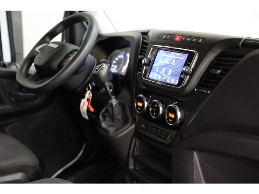 Iveco Daily 35C16 3.0 BAKWAGEN MET ZIJDEUR EN LAADKLEP ActivLease financial lease