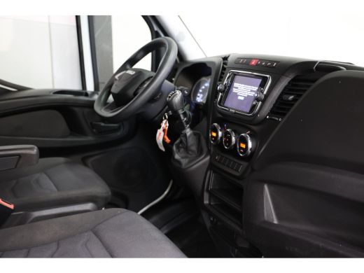 Iveco Daily 35C16 3.0 BAKWAGEN MET ZIJDEUR EN LAADKLEP ActivLease financial lease