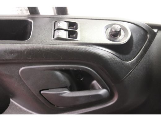 Iveco Daily 35C16 BAKWAGEN LAADKLEP ZIJDEUR Trekhaak 3500KG ActivLease financial lease